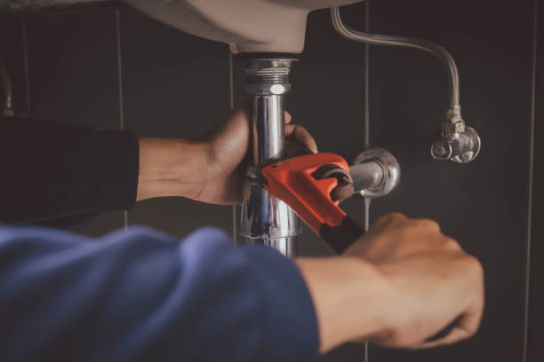 Best Emergency Plumber  in Russell, KS
